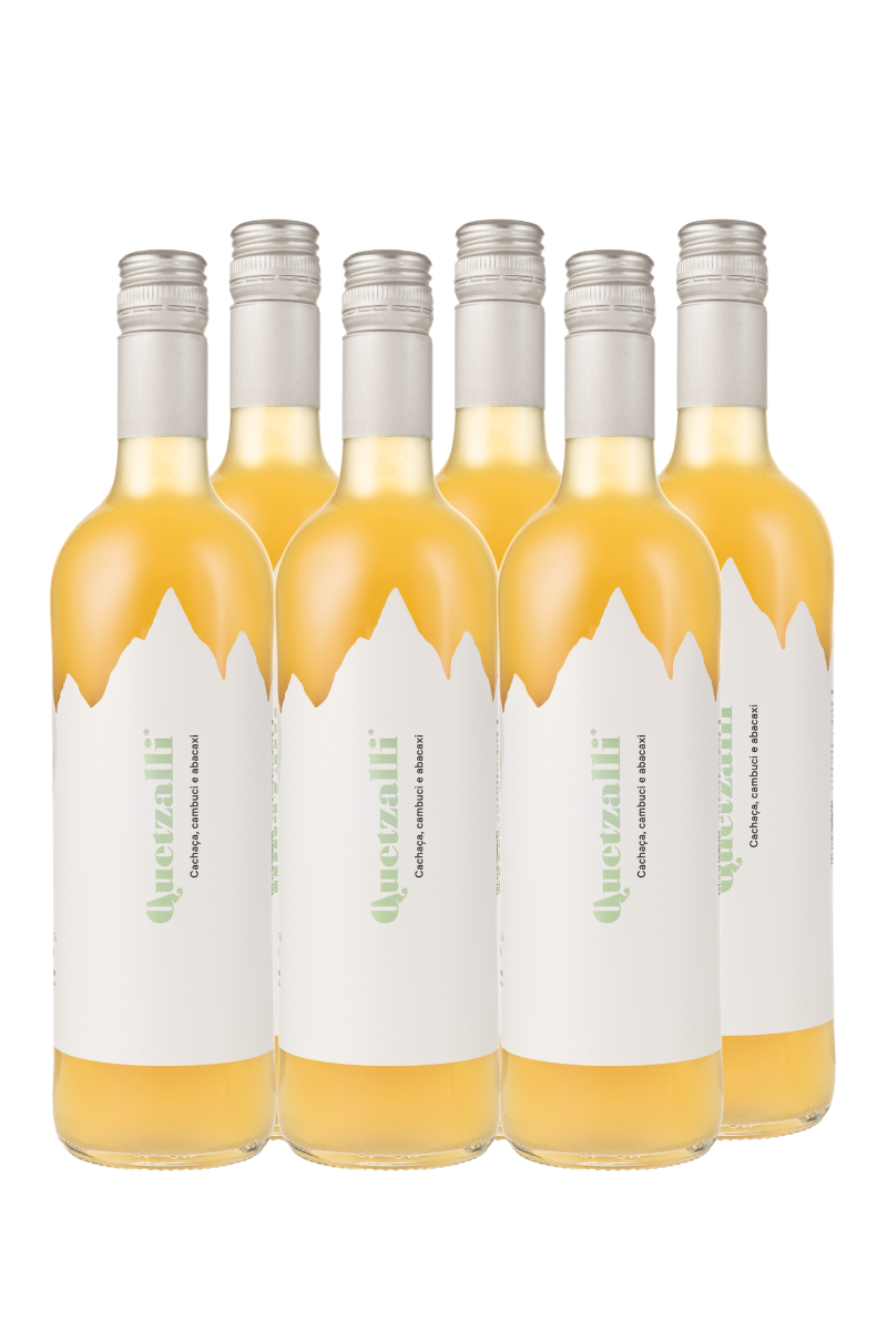 Caixa Quetzalli Cachaça com Cambuci e Abacaxi — 6 x 750 ml (4,5L)